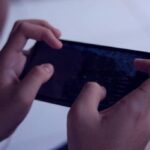 10 Fakta Kenapa Orang Indonesia Lebih Suka Main Game Mobile daripada PC